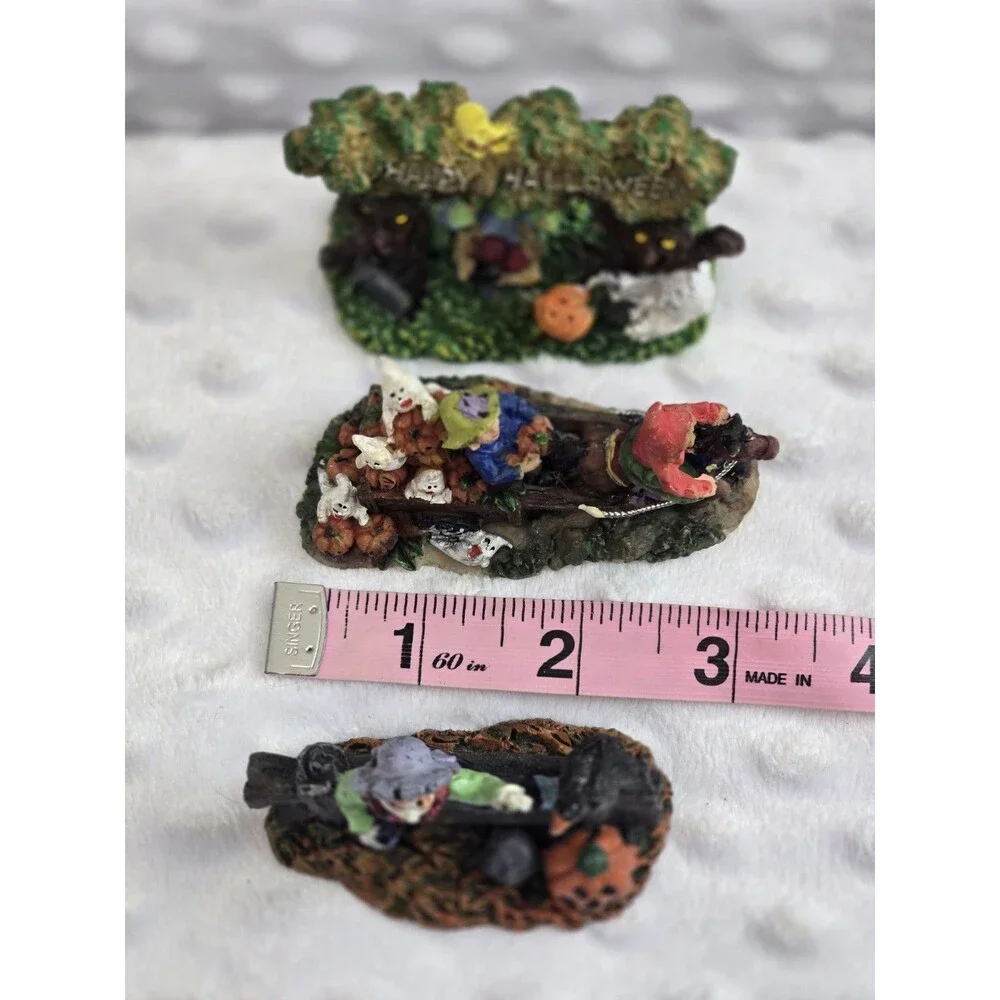 Resin Halloween Figurines Lot Of 3 Mini Decor Collectible Haunted Pumpkins Crow